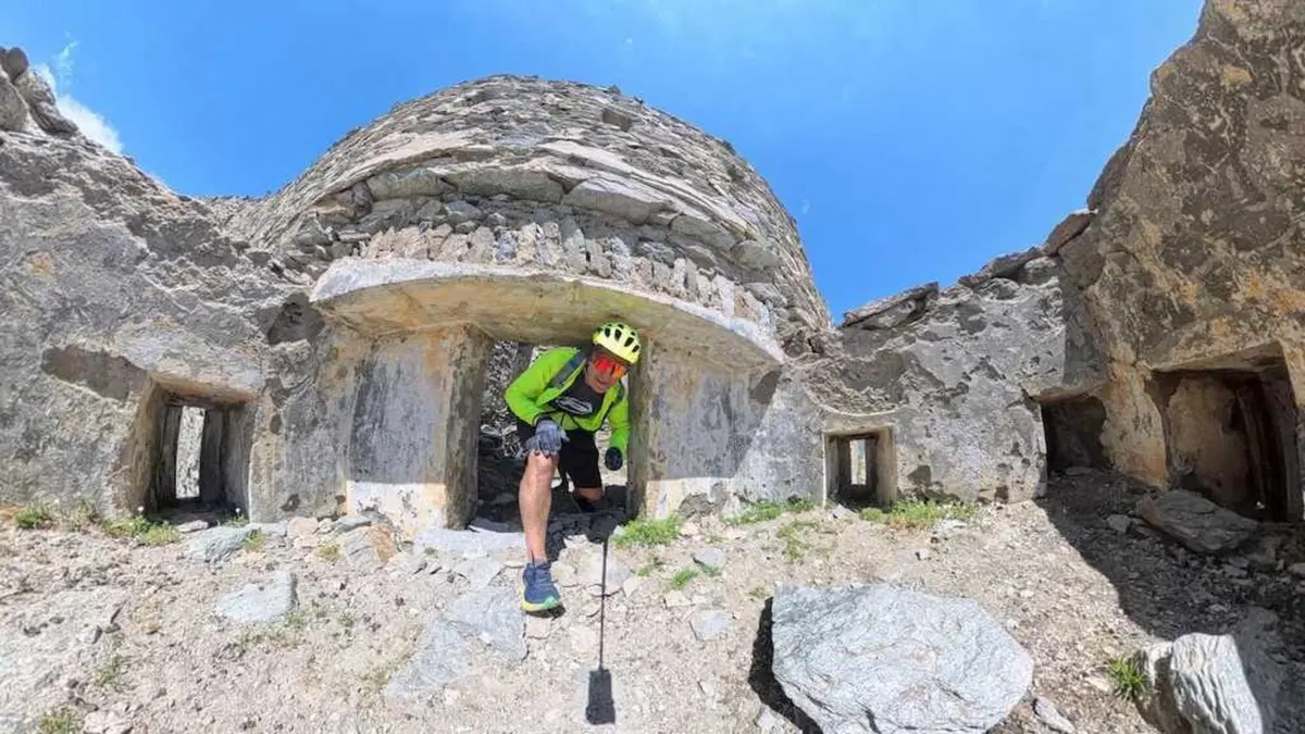 A 3.000 metri in e-bike: abbiamo raggiunto la seconda fortezza più alta d'Europa (25)