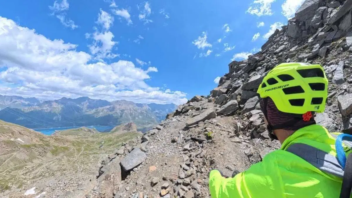 A 3.000 metri in e-bike: abbiamo raggiunto la seconda fortezza più alta d'Europa (32)