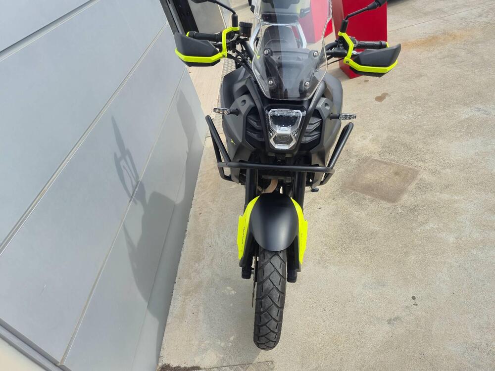 QJ Motor SVT 650 X (2025) (3)