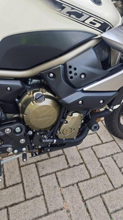 Yamaha XJ6 ABS (2008 - 15) (4)