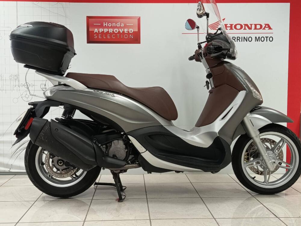 Piaggio Beverly 350 ABS (2016 - 20) (2)