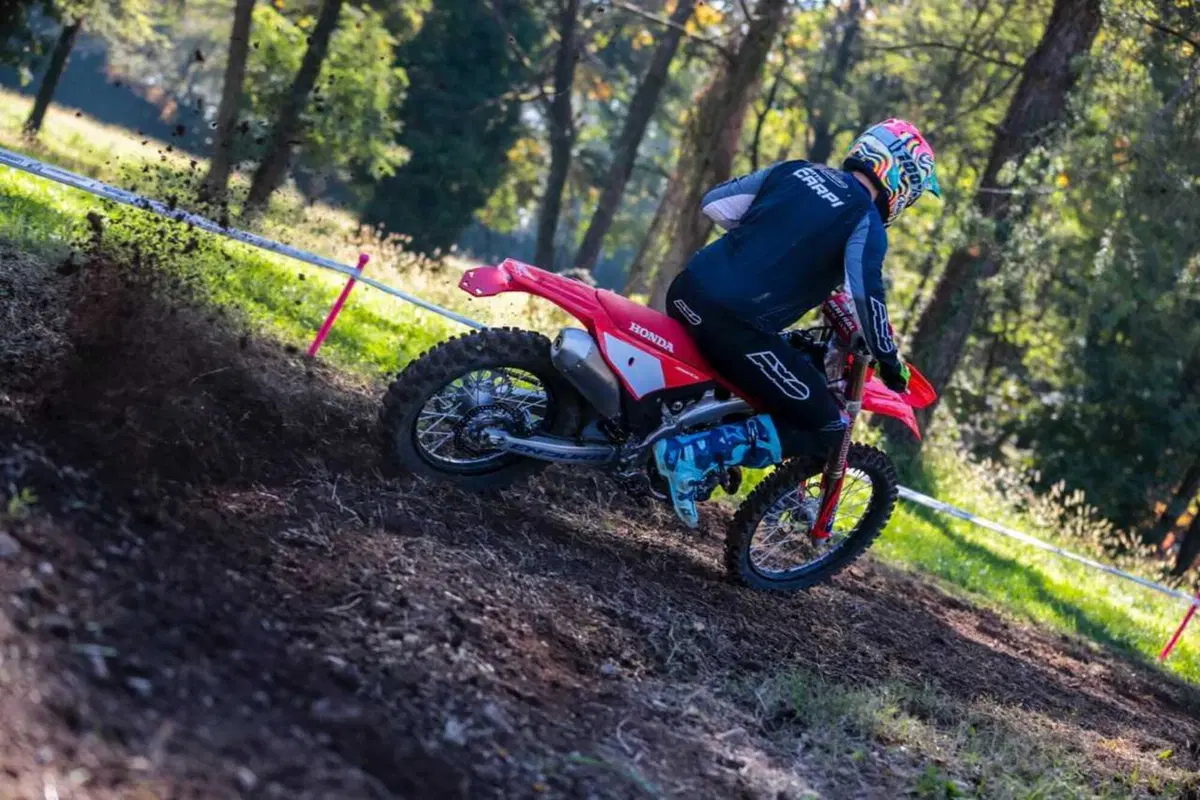 Honda CRF RX 250, 300 o 450? Qual è la miglior cilindrata per fare enduro? Honda ha la risposta giusta [VIDEO e GALLERY]  (8)