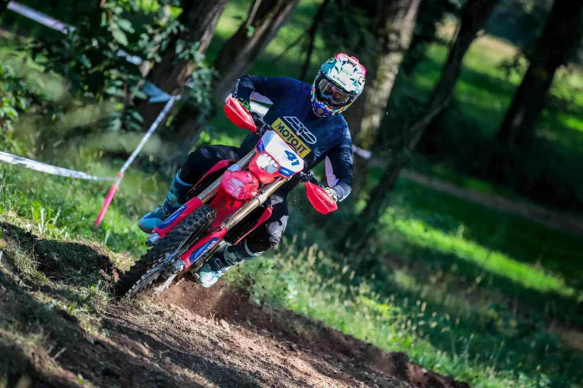 Honda CRF RX 250, 300 o 450? Qual è la miglior cilindrata per fare enduro? Honda ha la risposta giusta [VIDEO e GALLERY]  (10)