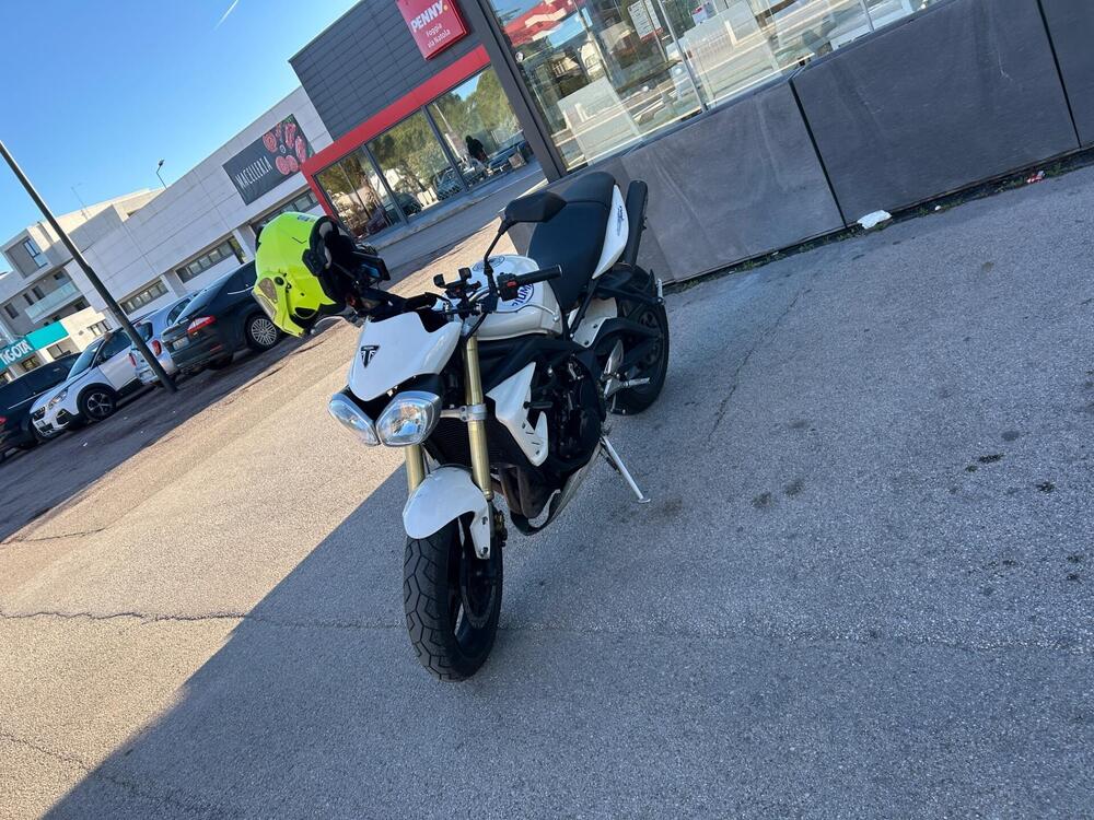 Triumph Street Triple (2007 - 12) (2)
