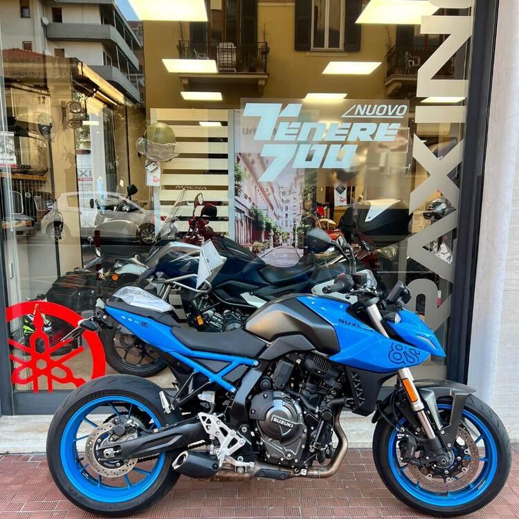 Suzuki GSX-8S (2023 - 24)