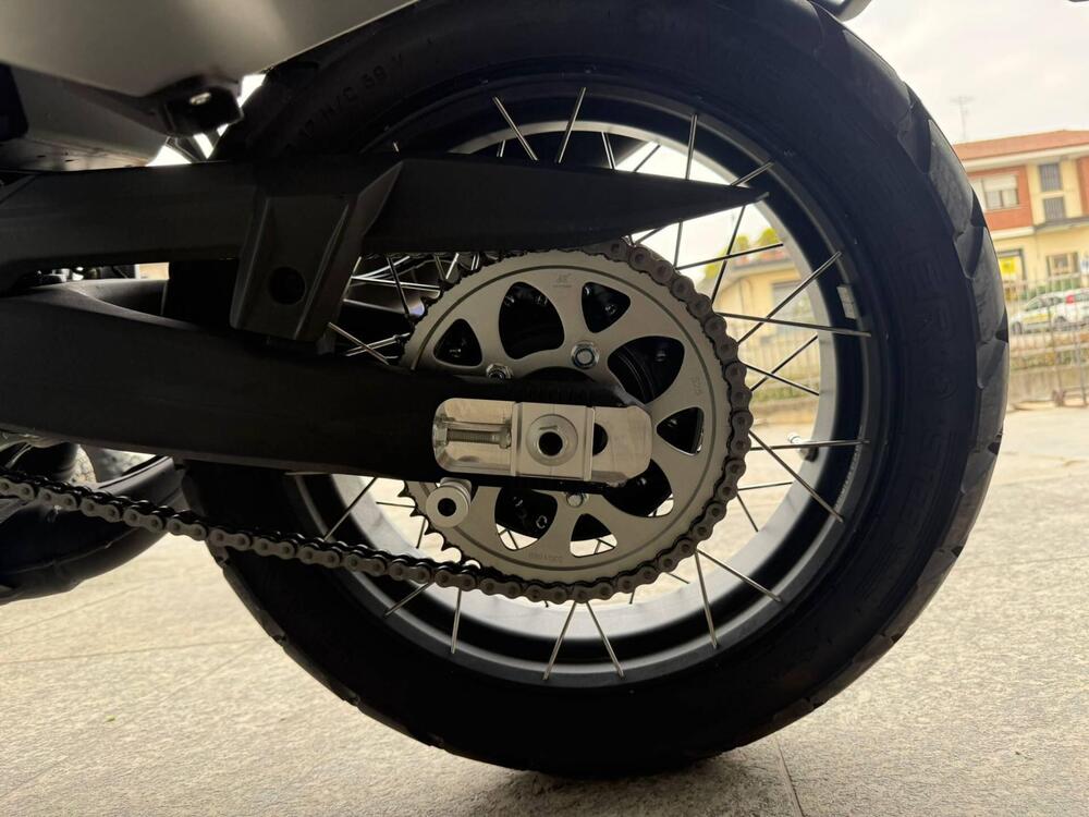 QJ Motor SVT 650 X (2025) (3)