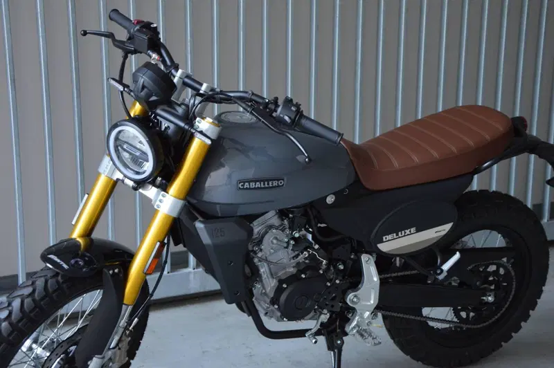 Fantic Motor Caballero 125 Deluxe (2025 - 26) (10)
