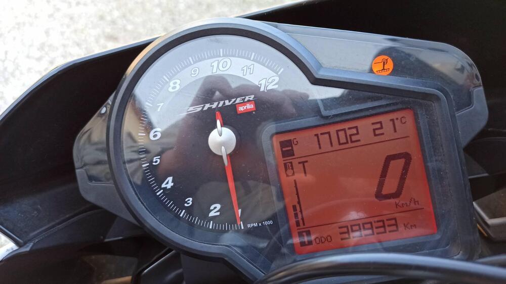 Aprilia Shiver 750 ABS (2010 - 17) (2)