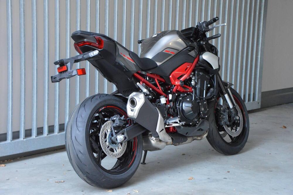 Kawasaki Z 900 A2 (2025 - 26) (4)