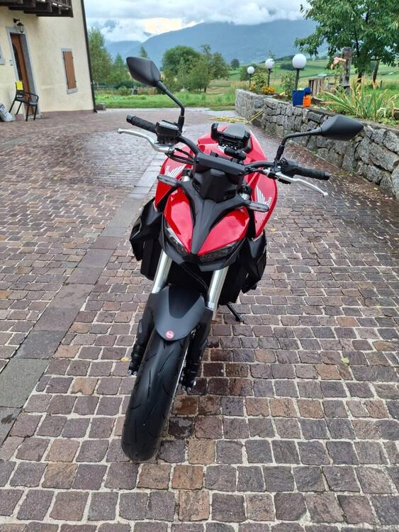 Honda CB 1000 Hornet (2025) (2)