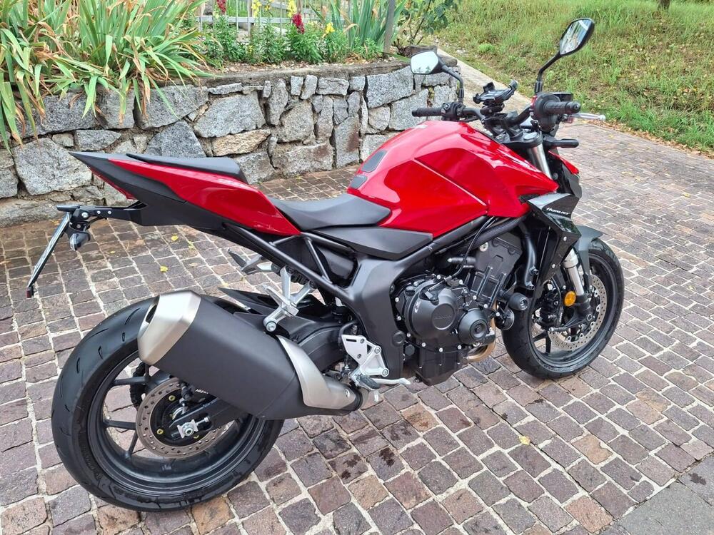 Honda CB 1000 Hornet (2025) (4)