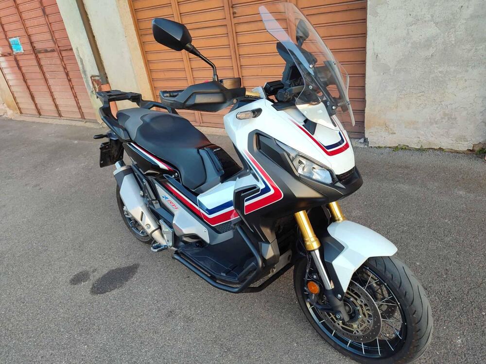 Honda X-ADV 750 (2017) (2)