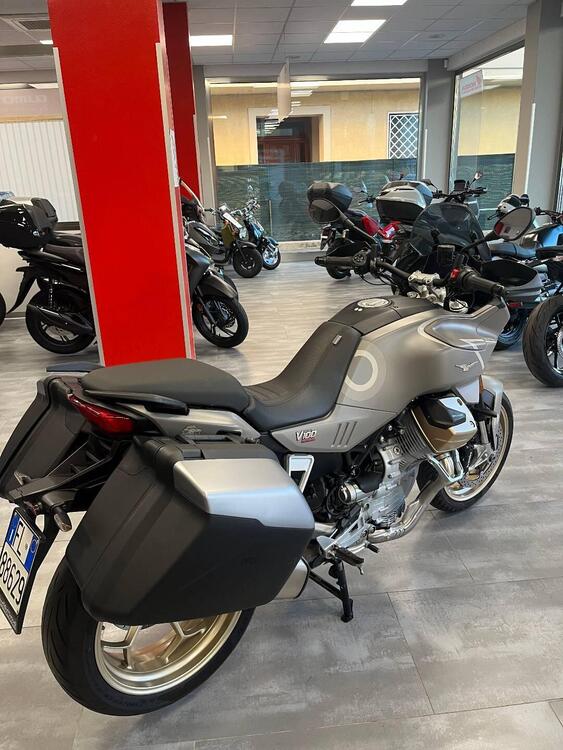 Moto Guzzi V100 Mandello Aviazione Navale (2023 - 24) (4)