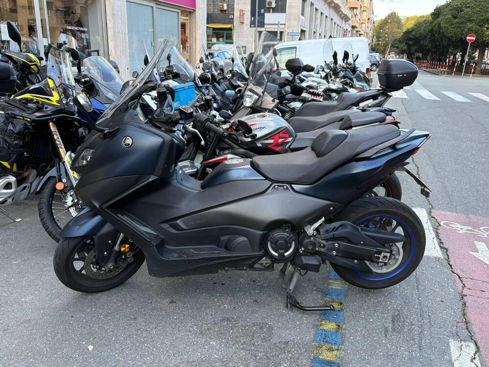 Yamaha T-Max 560 Tech Max (2022 - 24) (2)