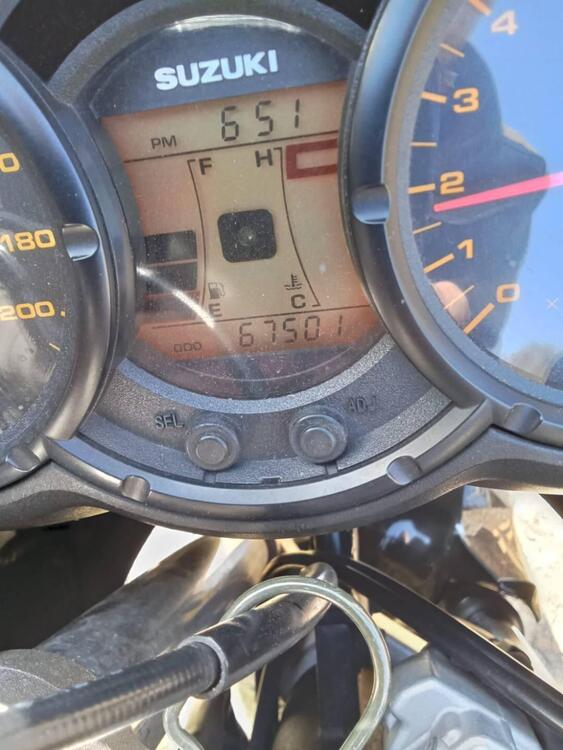 Suzuki V-Strom 650DL (2006 - 07) (4)