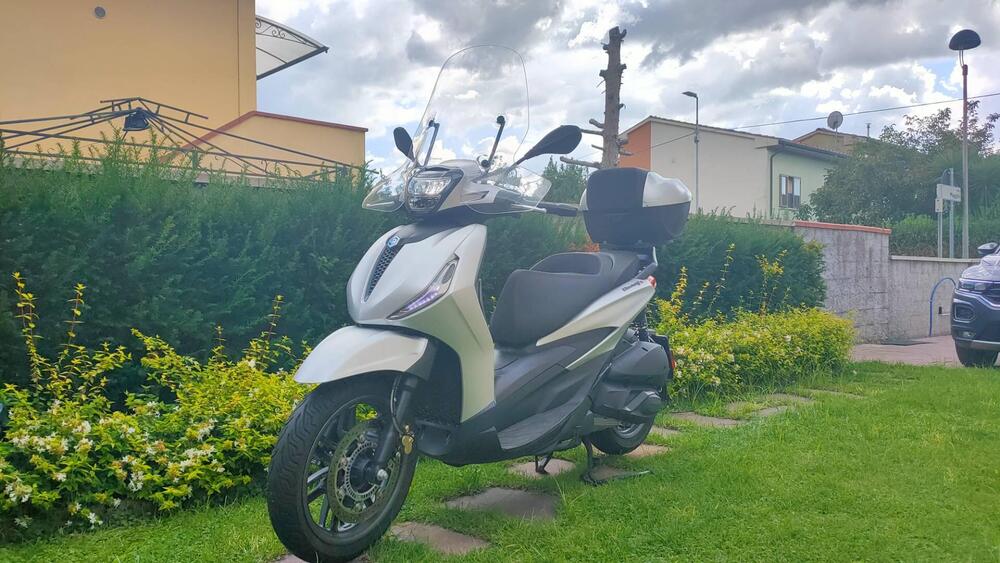 Piaggio Beverly 300 S ABS-ASR (2021 - 25)