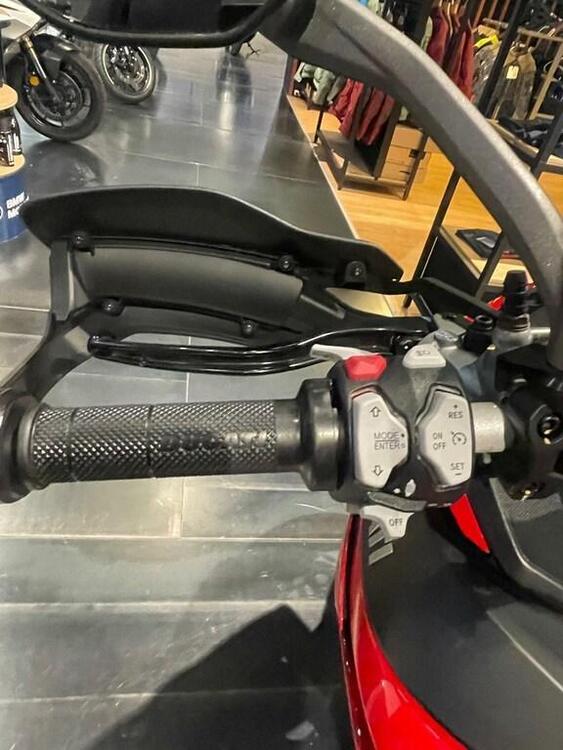 Ducati Multistrada V2 S (2022 - 24) (3)