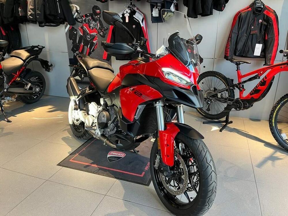Ducati Multistrada V2 S (2025)
