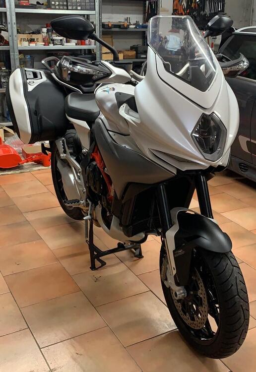 MV Agusta Turismo Veloce 800 Lusso (2020) (5)