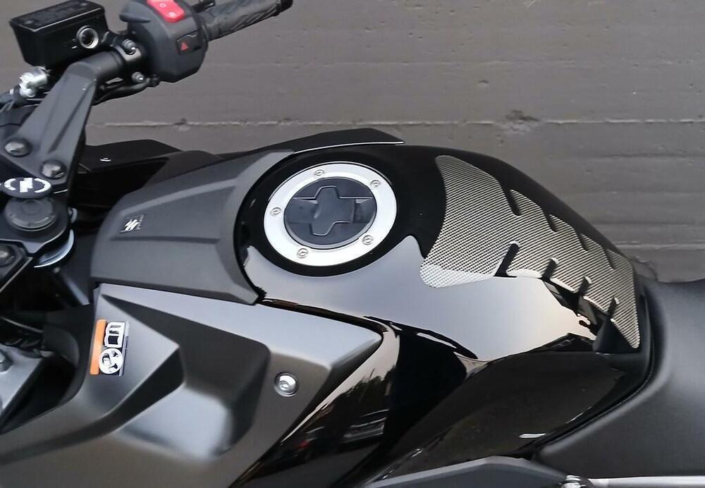 Suzuki GSX-8S Team Suzuki Edition (2024) (3)