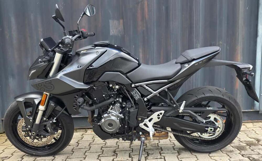 Suzuki GSX-8S (2023 - 24) (2)