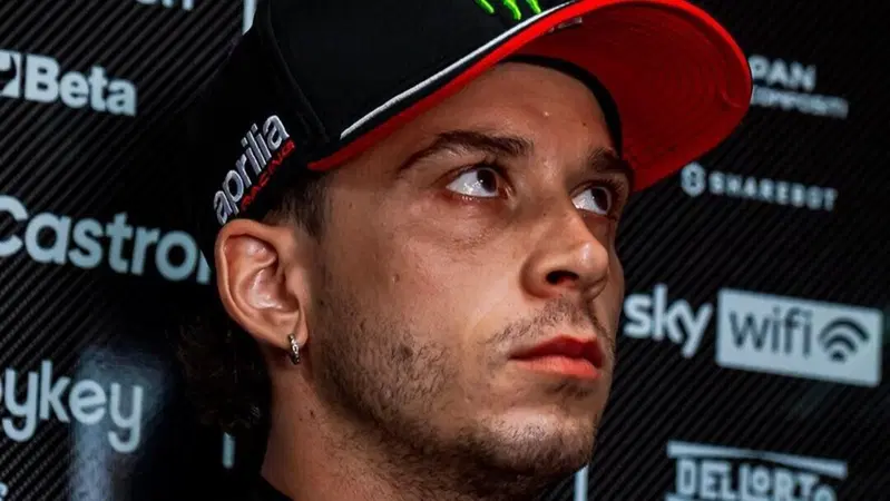 MotoGP 2025. GP dell'Australia. Arrivata la penalit&agrave; per Marco Bezzecchi dopo l'incidente con Marc Marquez: doppio Long lap penalty