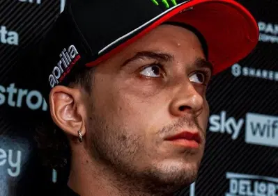 MotoGP 2025. GP dell'Australia. Arrivata la penalità per Marco Bezzecchi dopo l'incidente con Marc Marquez: doppio Long lap penalty