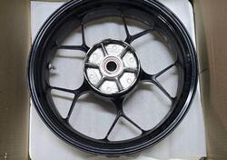 Cerchi piu dischi ant e post piu corona del cbr100 Honda