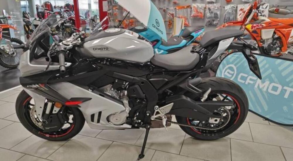 CFMOTO 675SR-R (2025) (3)