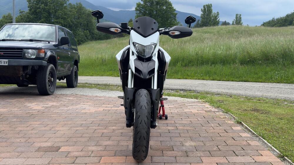 Ducati Hyperstrada 821 (2013 - 15) (2)