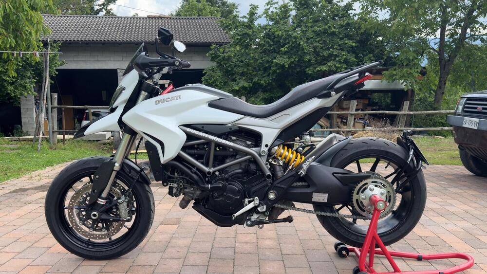 Ducati Hyperstrada 821 (2013 - 15) (4)