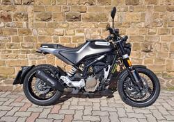 Husqvarna Svartpilen 125 (2021 - 23) usata