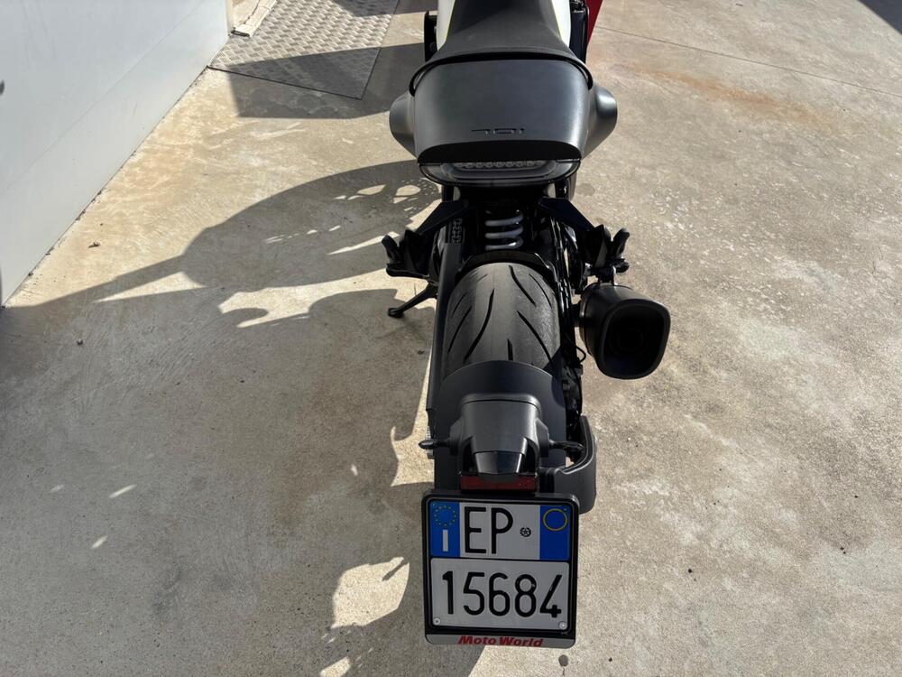 Husqvarna Vitpilen 701 (2018 - 19) (2)