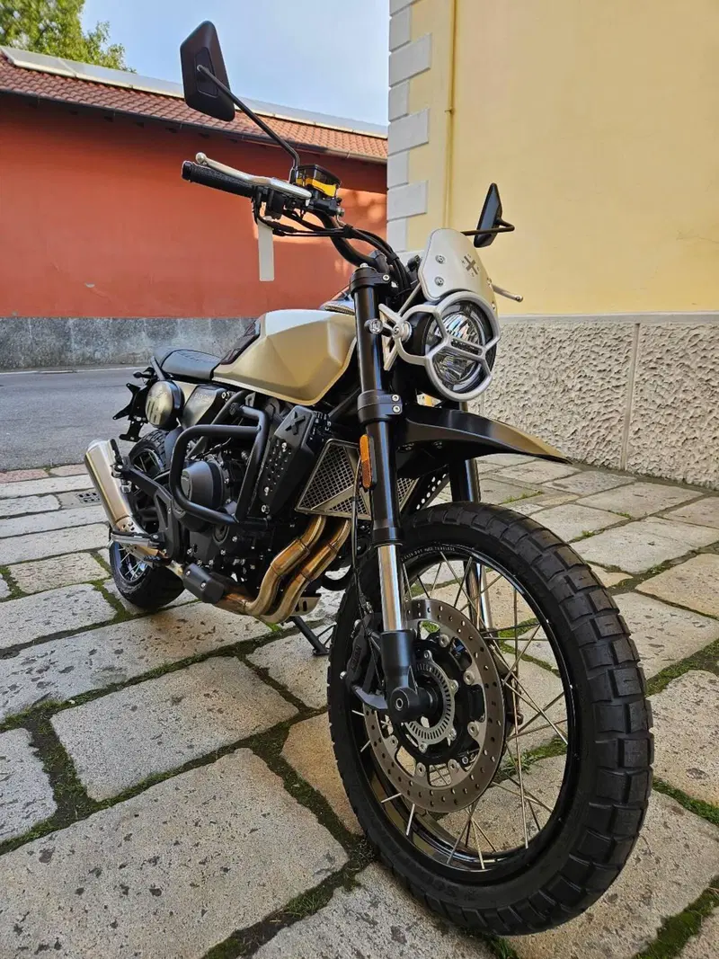 Brixton Motorcycles Crossfire 500 XC (2022 - 26) (2)