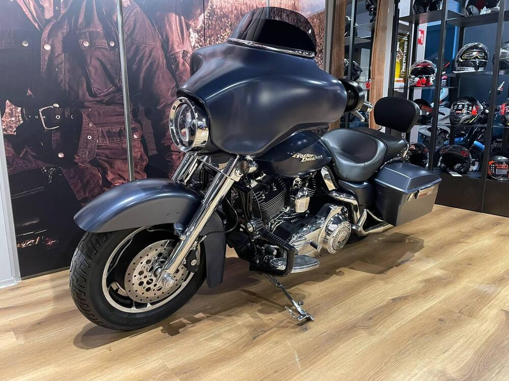 Harley-Davidson 1584 Street Glide (2007) - FLHX (2)