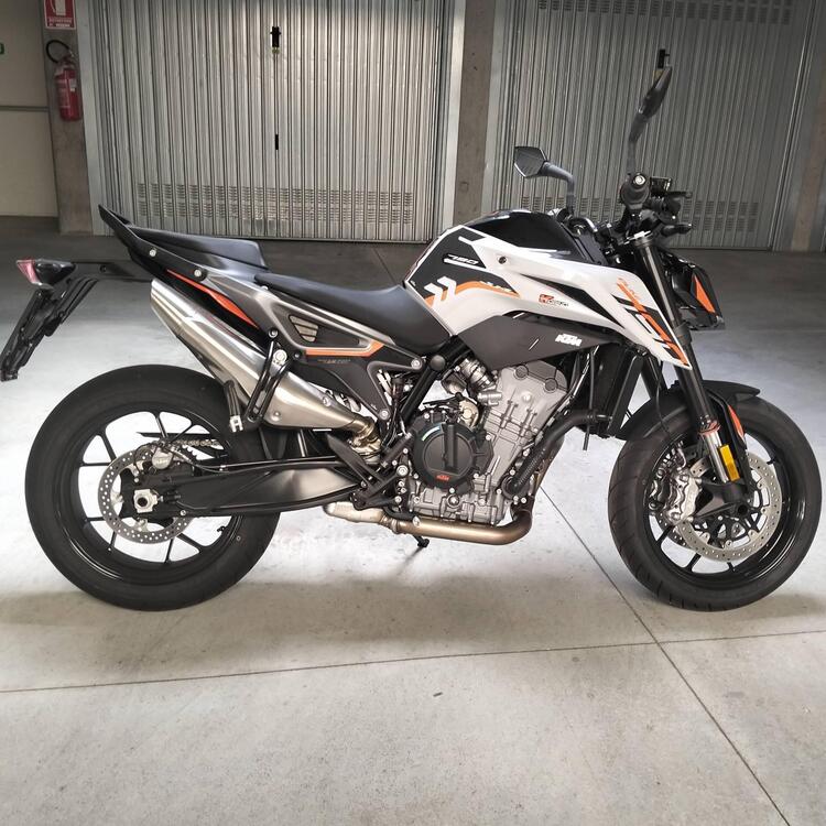 KTM 790 Duke L (2023 - 24)