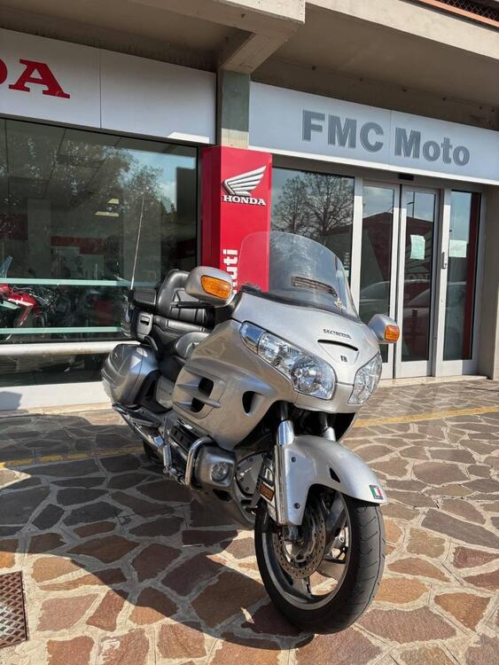 Honda GL 1800 Gold Wing (2007 - 11) (3)