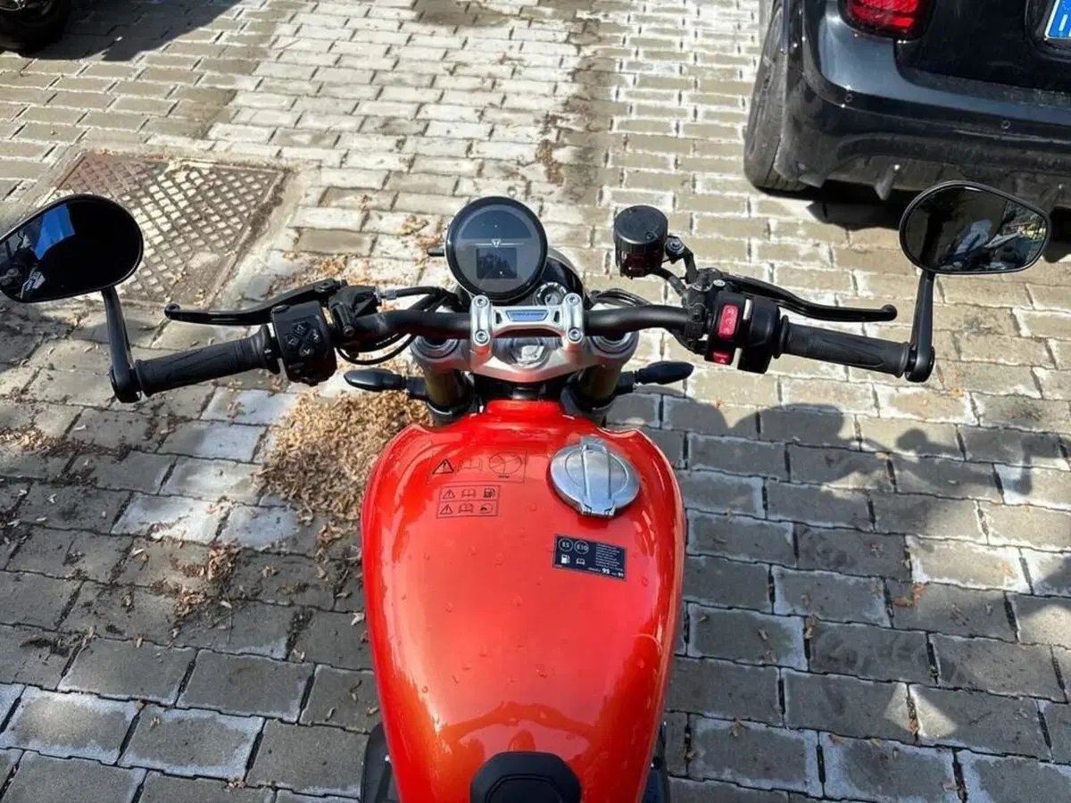Triumph Speed Twin 1200 RS (2025 - 26) (7)