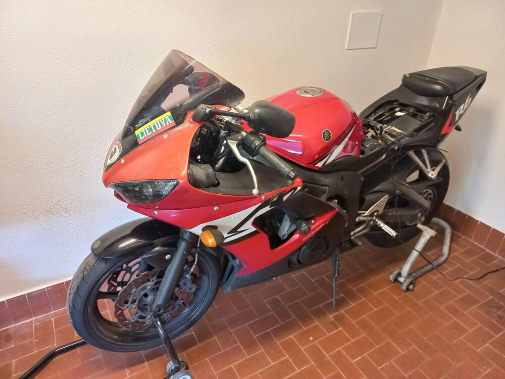 Yamaha YZF R6 (2003 - 04) (2)