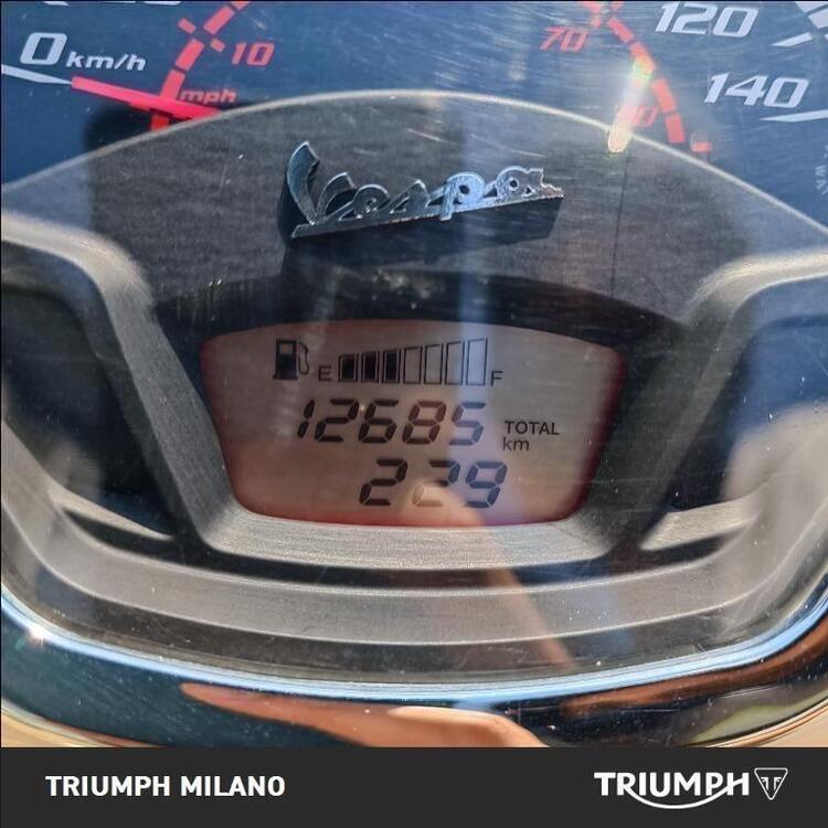 Vespa GTS 300 Hpe (2021 - 22) (5)