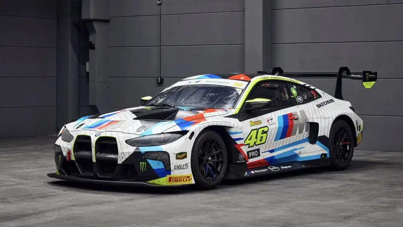 Valentino Rossi, all'asta la BMW M4 GT3 di Le Mans e Bathurst: quanto vale?