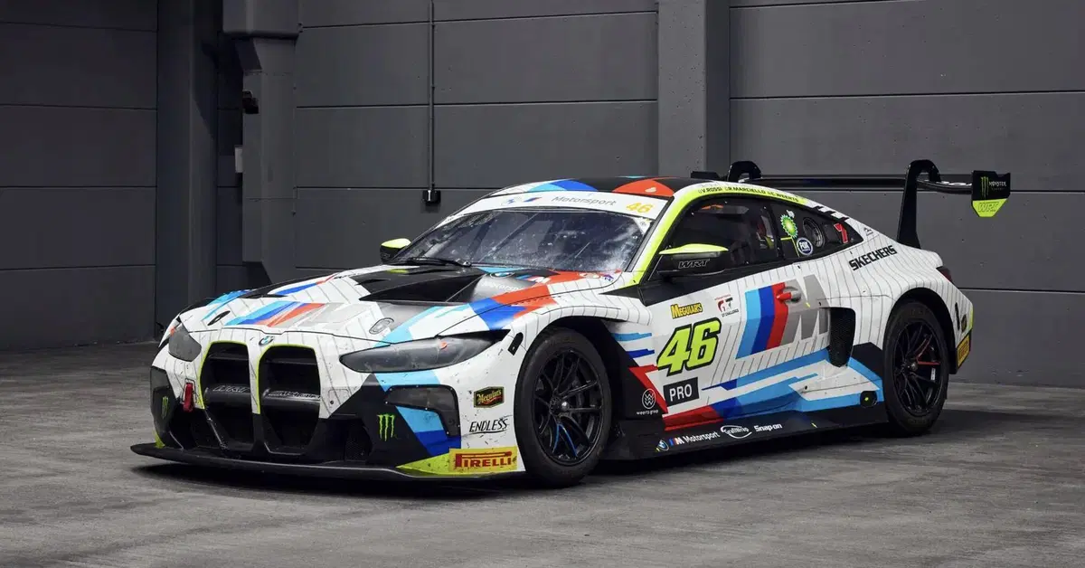 Valentino Rossi, all'asta la BMW M4 GT3 di Le Mans e Bathurst: quanto vale?