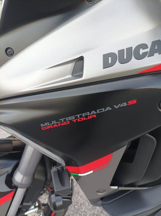 Ducati Multistrada V4 S Grand Tour (2024) (3)