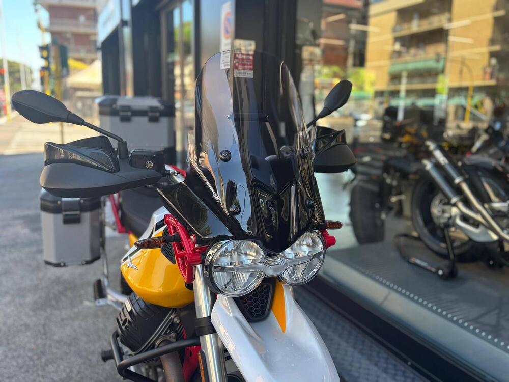 Moto Guzzi V85 TT Evocative Graphics (2019 - 20) (5)