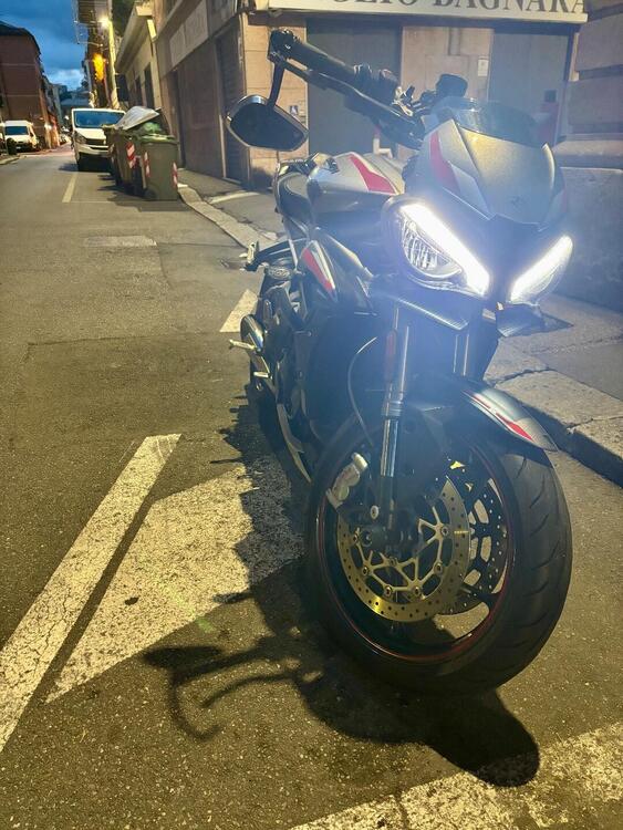 Triumph Street Triple RS (2020 - 22) (2)