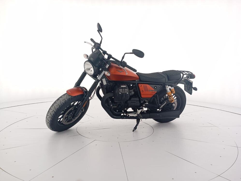 Moto Guzzi V9 Bobber Sport (2019 - 20) (2)