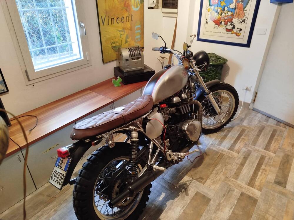 Triumph Scrambler (2006 - 17) (3)