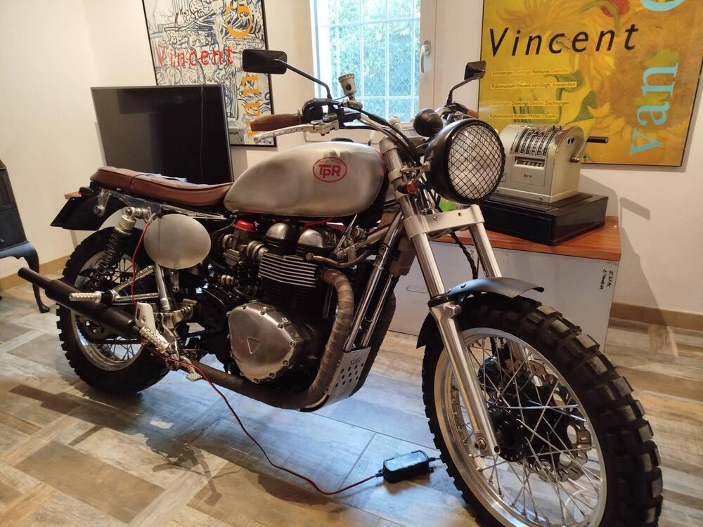 Triumph Scrambler (2006 - 17) (2)