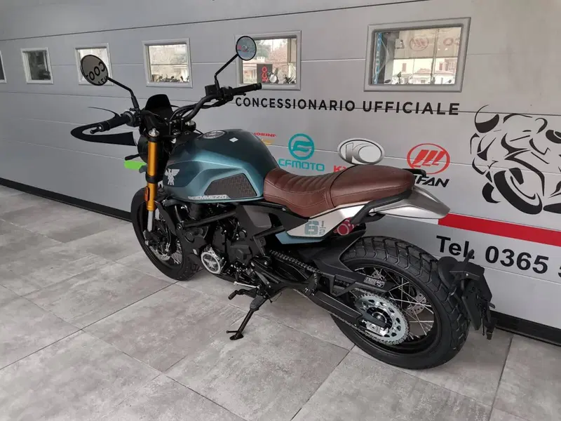 Moto Morini SEIEMMEZZO SCR (2022 - 26) (4)