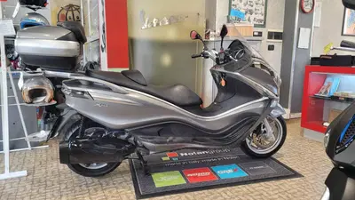 Piaggio X10 350 ie Executive (2011 - 17) usata